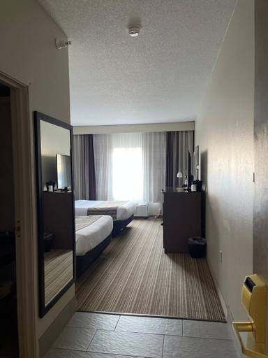 Bedroom 3, Country Inn & Suites by Radisson, Prairie du Chien, Crawford