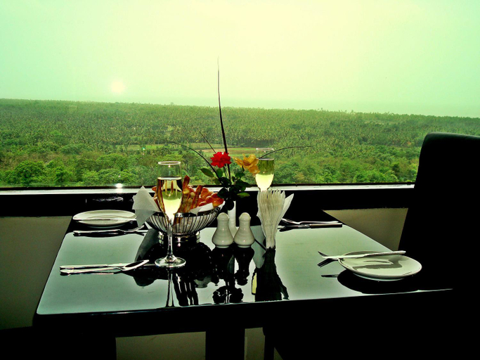 Food & Drinks 5, The Queeny Hotel, South Goa