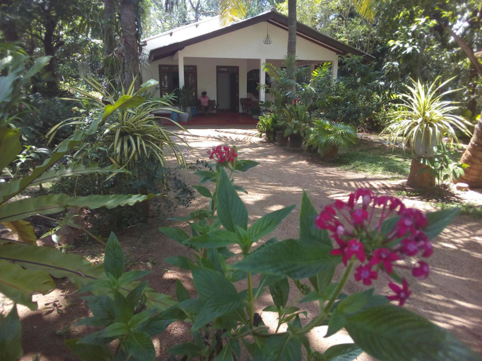 Others 3, Ossa home stay, Mihinthale