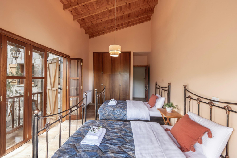 Bedroom 3, Troodos Mature Pine Chalet