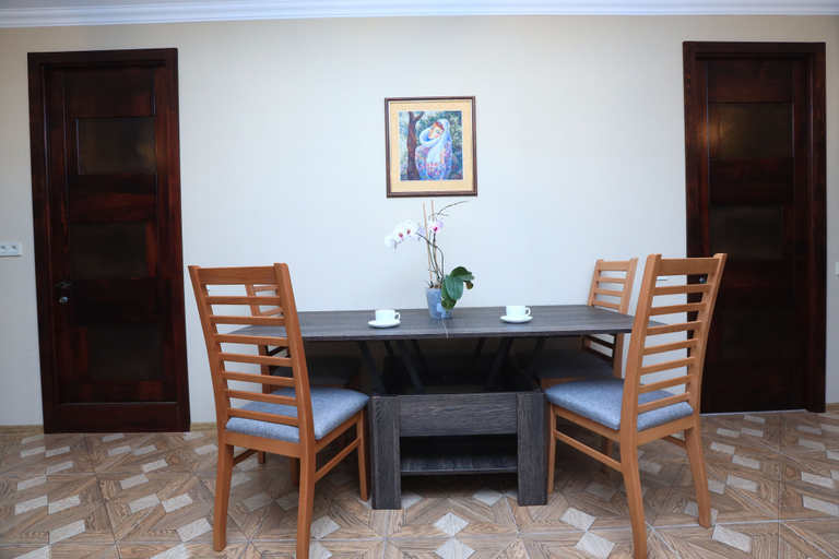 Others 3, Syune Mini Hotel