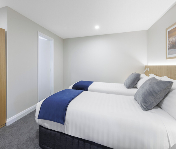 Bedroom 8