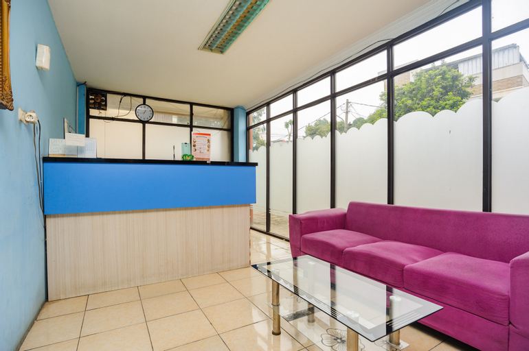 Public Area 3, Reddoorz Near GOR POPKI, East Jakarta