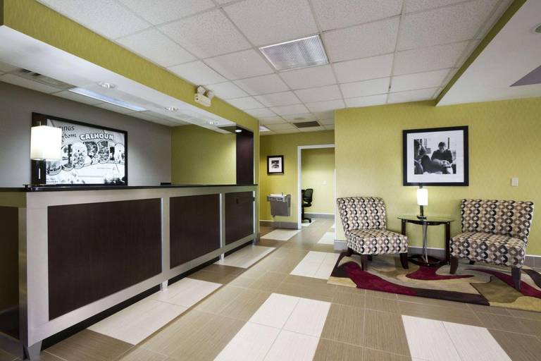 Public Area 2, Super 8 by Wyndham Calhoun, Gordon