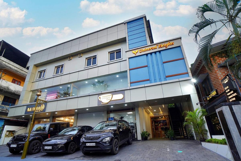 Exterior & Views