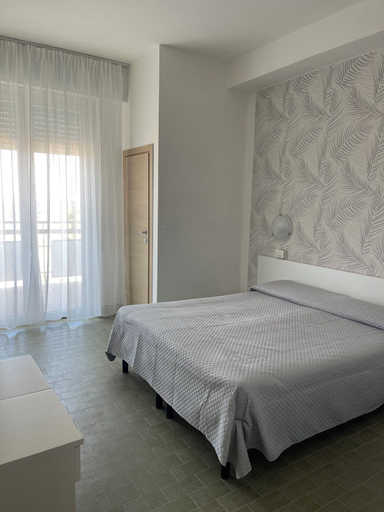 Bedroom 3, LEONE, Rimini
