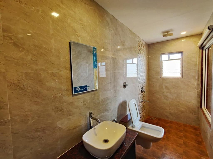 Bathroom 3, Hotel Nisarg, Satara