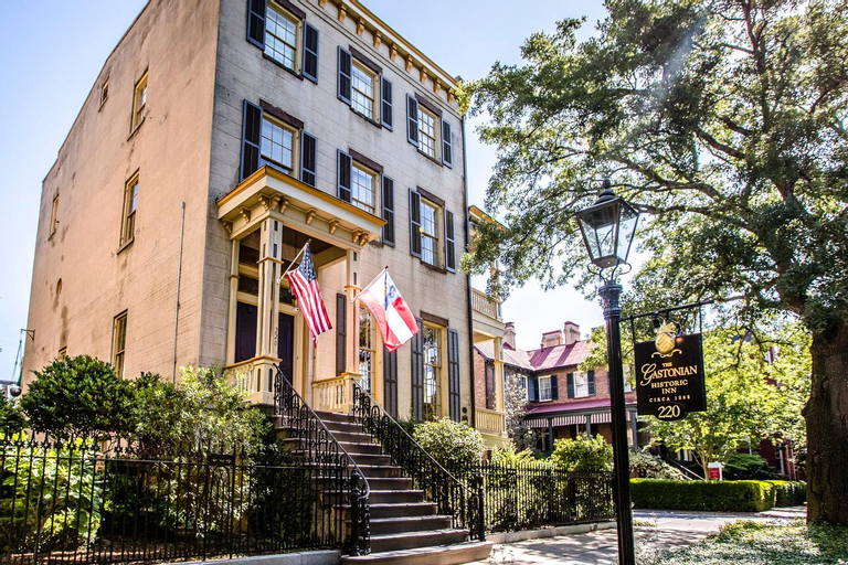 The Gastonian, Chatham
