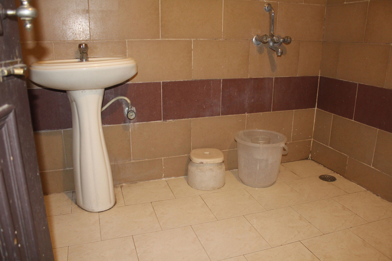Bathroom 3, Shree Chitra Residency by Avadhesh Grou, Hardwar