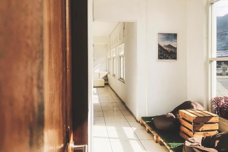 Public Area 2, Tani Jiwo Hostel, Wonosobo