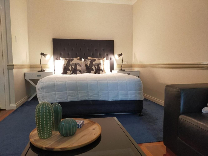 Bedroom 2, The Arabella Motel, Ballina
