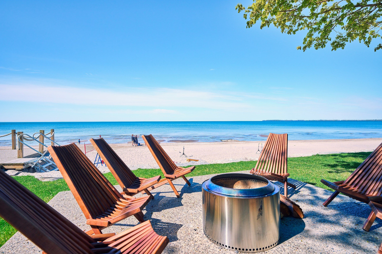 Others 4, Long Beach Resort, Niagara