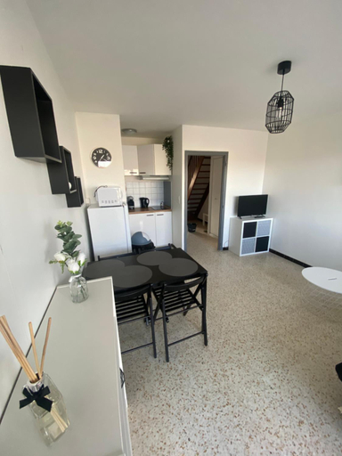 3, Appartement 50m2 en duplex, Gard