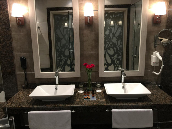 Bathroom 4, Zaki Hotel Suites & SPA, Meknès