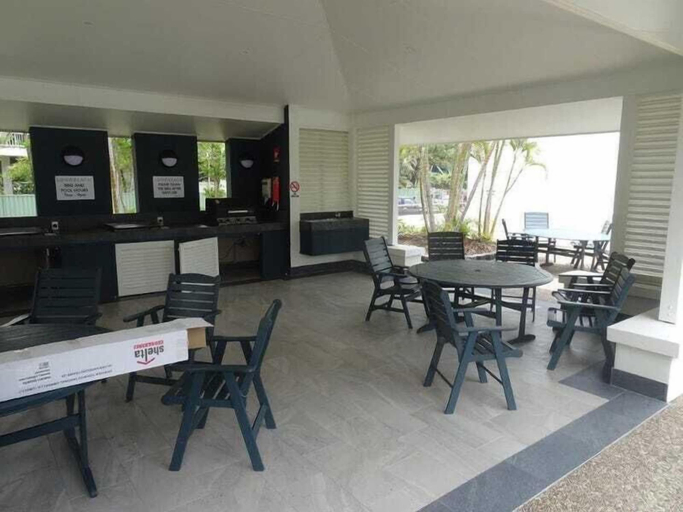 Food & Drinks, Longbeach Resort - Coastal Letting, Gold Coast