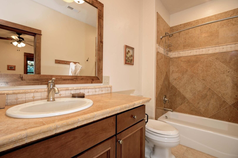 Bathroom 5, 20 Peaks View 4 Bedroom Home by Moonlight Basin Lodging, Madison