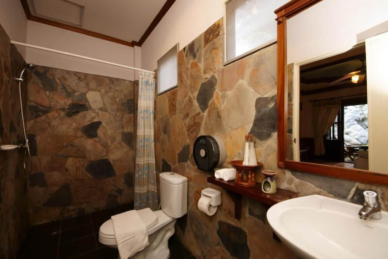 Bathroom 5, Salad Beach Resort, Ko Phangan