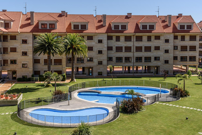 Others 4, Apartamentos La Toja, Pontevedra