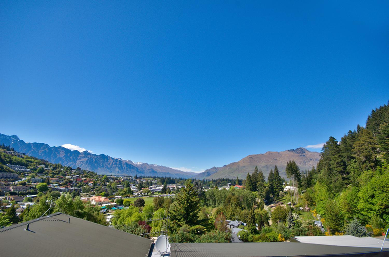 Others 5, Reavers Lodge, Queenstown-Lakes