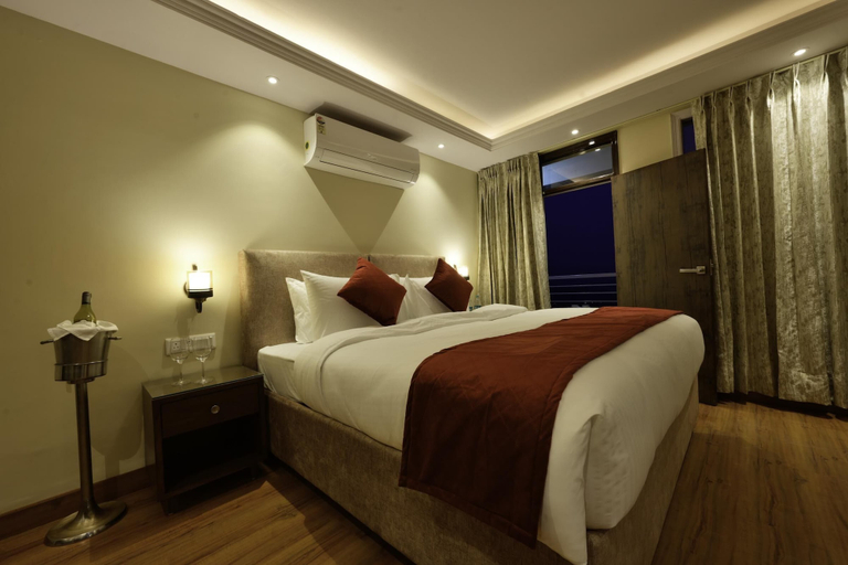 Bedroom 2, Rajgriha Kasauli, Solan