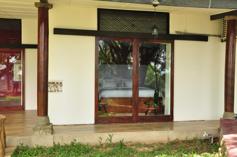 Others 5, The Buena Vista Kandy, K.F.G. & G. Korale