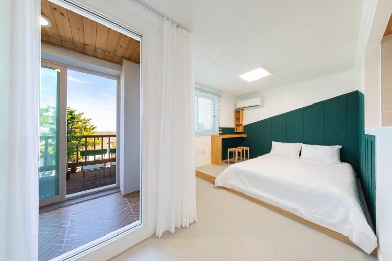 Bedroom 2, Gyeongju Insta SPA Pension, Gyeongju