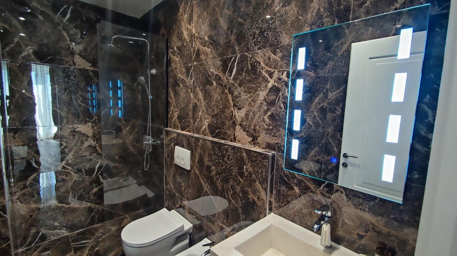 Bathroom 2, Hilal Palace - Halal, Kavajës
