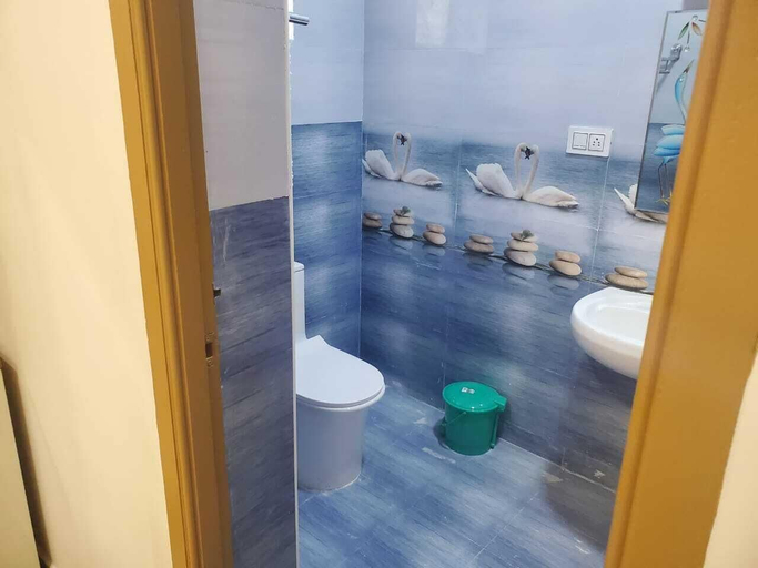 Bathroom 4, A.V.N Homestay, Dindigul