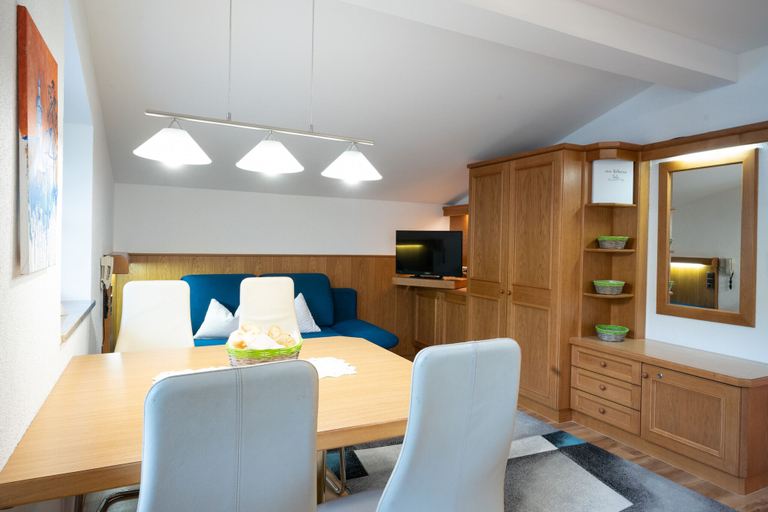 Bedroom 3, Haus Katharina by we rent, Zell am See