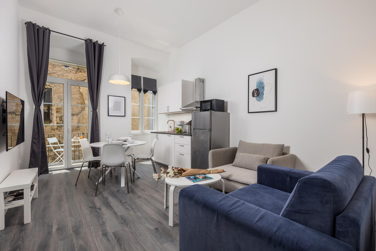 Others 4, Apartment with balcony Nest In 2, Rijeka