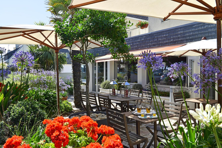 Food & Drinks 3, Logis Hotel de la Pointe du Cap Coz, Finistère