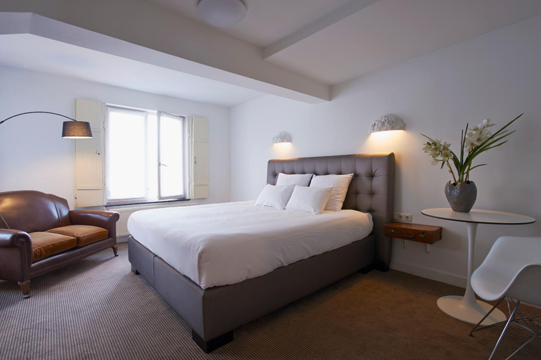 Bedroom 2, Hotel Les Charmes, Maastricht