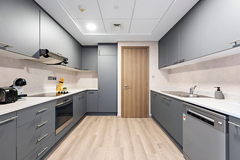Private kitchen, Stayis - 1 BR Stylish Suite, Dubai