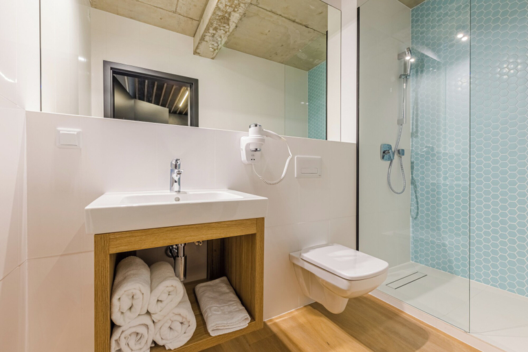Bathroom 5, Villa Verdi Pleasure & Spa, Lębork