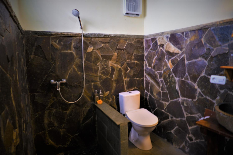 Bathroom 8