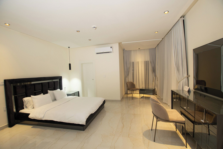 Bedroom 2, Mini Palace Luxury Suites, AbujaMun