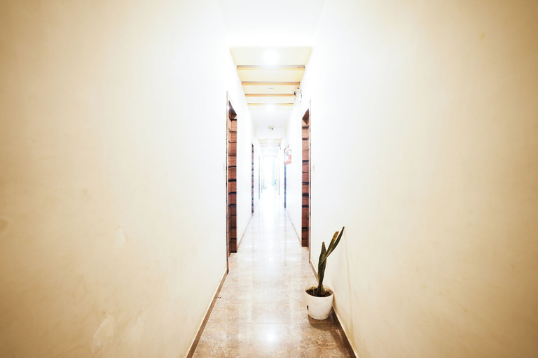 Others 4, Hotel Royce Executive, Mumbai Suburban