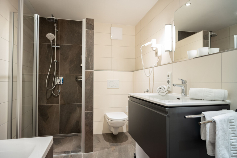 Bathroom 4, Haus Katharina by we rent, Zell am See