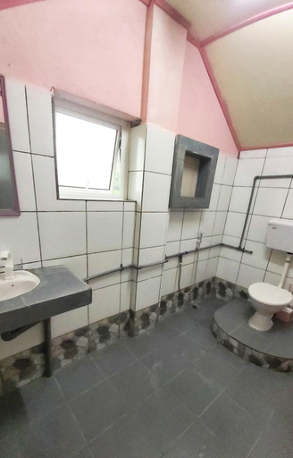 Others 3, Dongorit Cabin Deluxe Room, Ranau