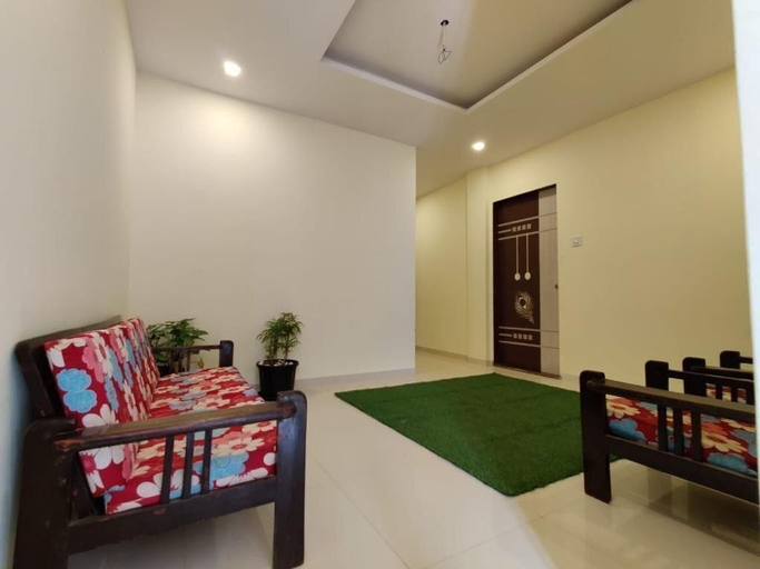 Others 5, Hotel Nisarg, Satara
