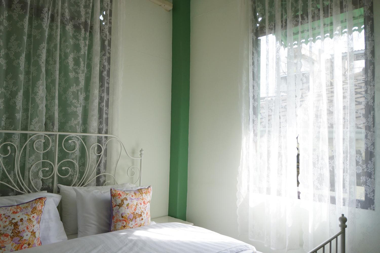Bedroom 14