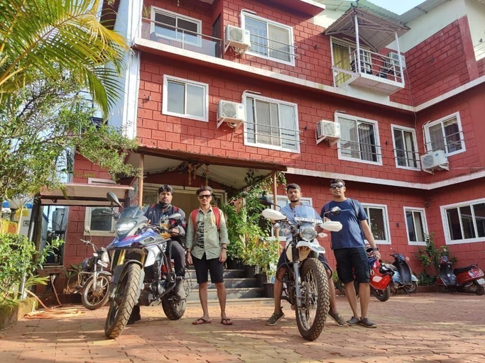 Exterior & Views 2, Hotel Nisarg, Satara