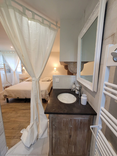 Bedroom 2, Manoir de fenayrol, Lot