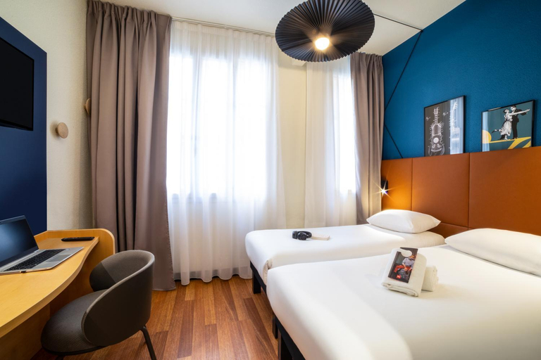 Bedroom 2, Ibis Paris Ornano Montmartre Nord 18Eme, Paris