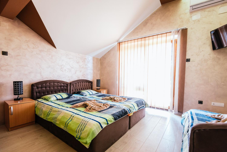 Bedroom 2, ATOS Srebrno jezero - Villa and Restaurant, Veliko Gradište