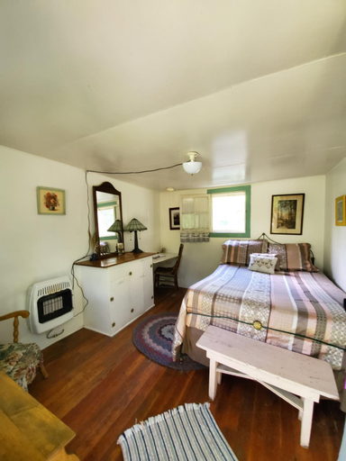 Bedroom 2, Bristol Cabins, Bannock