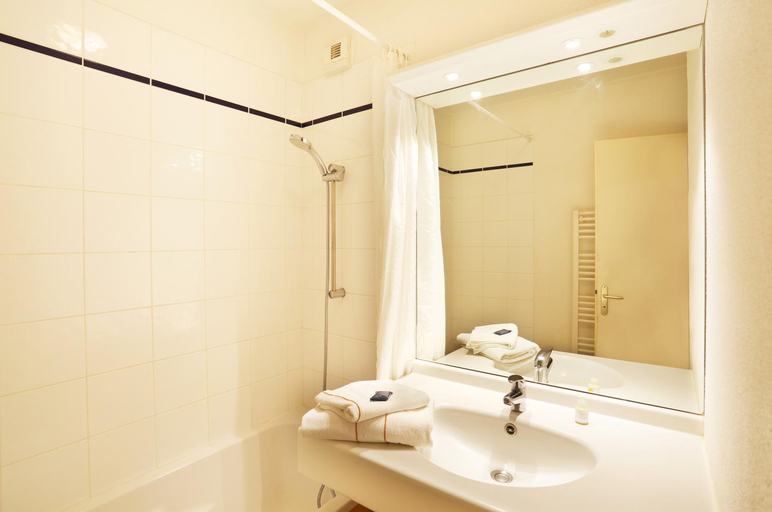 Bathroom 2, Residence Goelia Le Nevez, Haute-Savoie