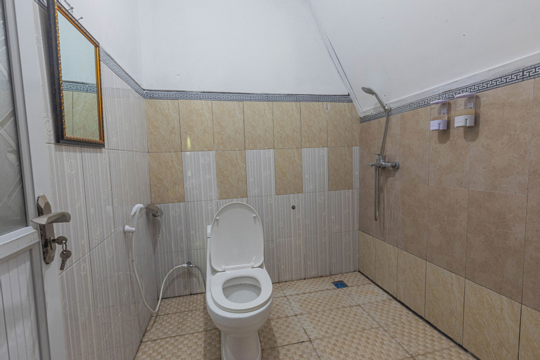 Bathroom 5