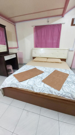 Others 5, Dongorit Cabin Deluxe Room, Ranau