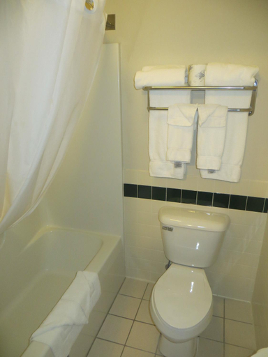 Bathroom 5, AmericInn by Wyndham Manitowoc, Manitowoc